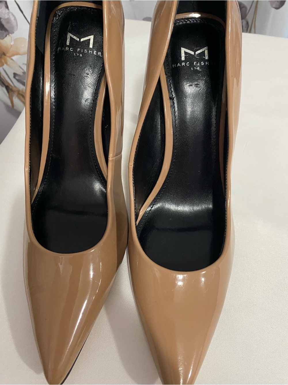 Women’s Marc Fisher Tan Nude Color Slip On High Heels Size 9.5